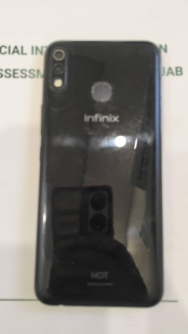 Infinx HOT Hot 8 Light 2/32 10/10 condition 2