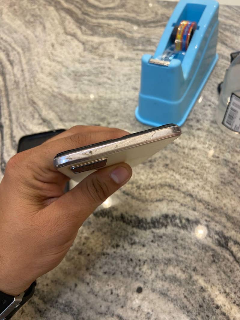 v21 Vivo 3