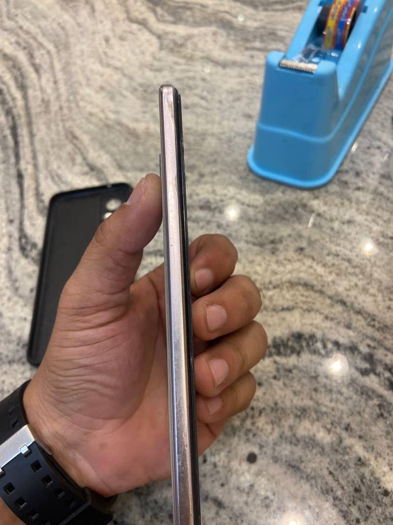 v21 Vivo 6