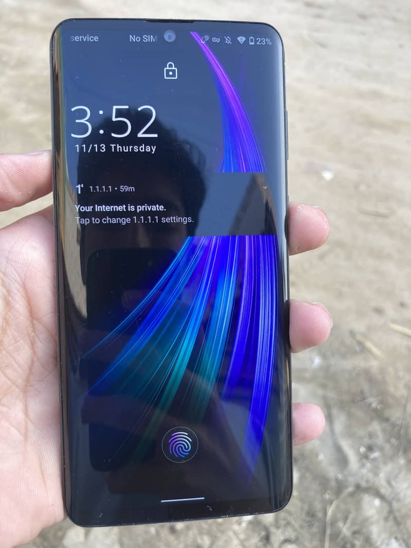 Sharp Aquos Zero 2 0