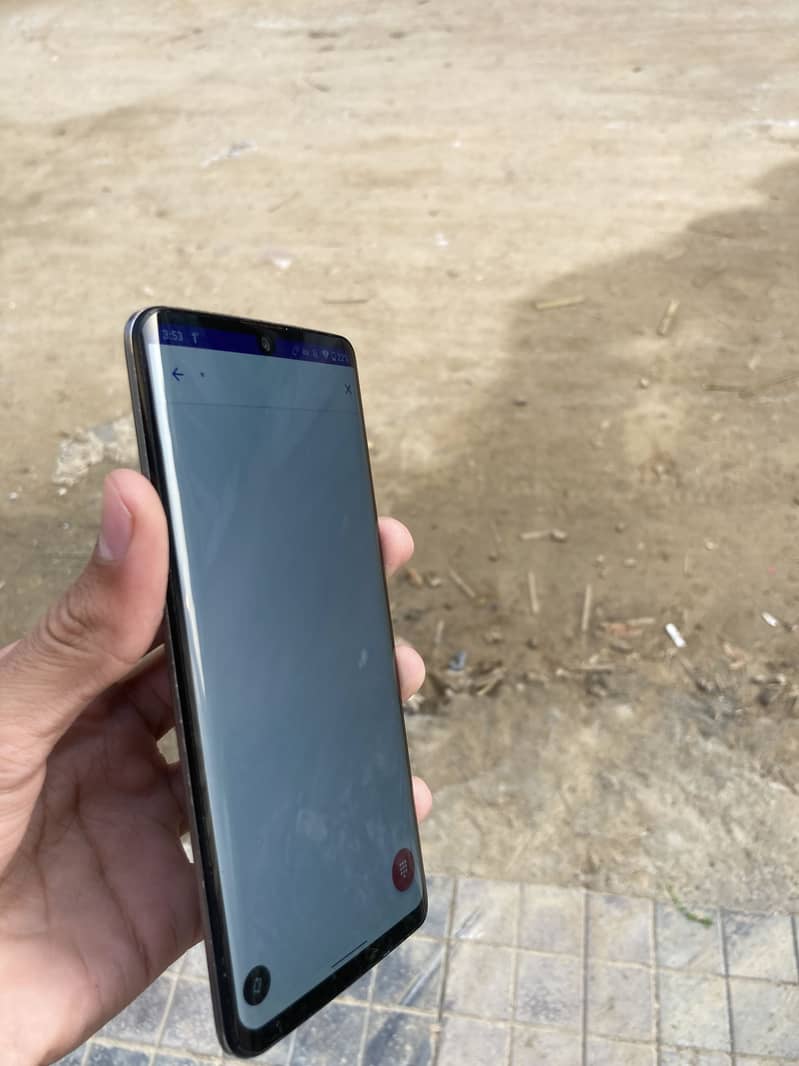 Sharp Aquos Zero 2 6