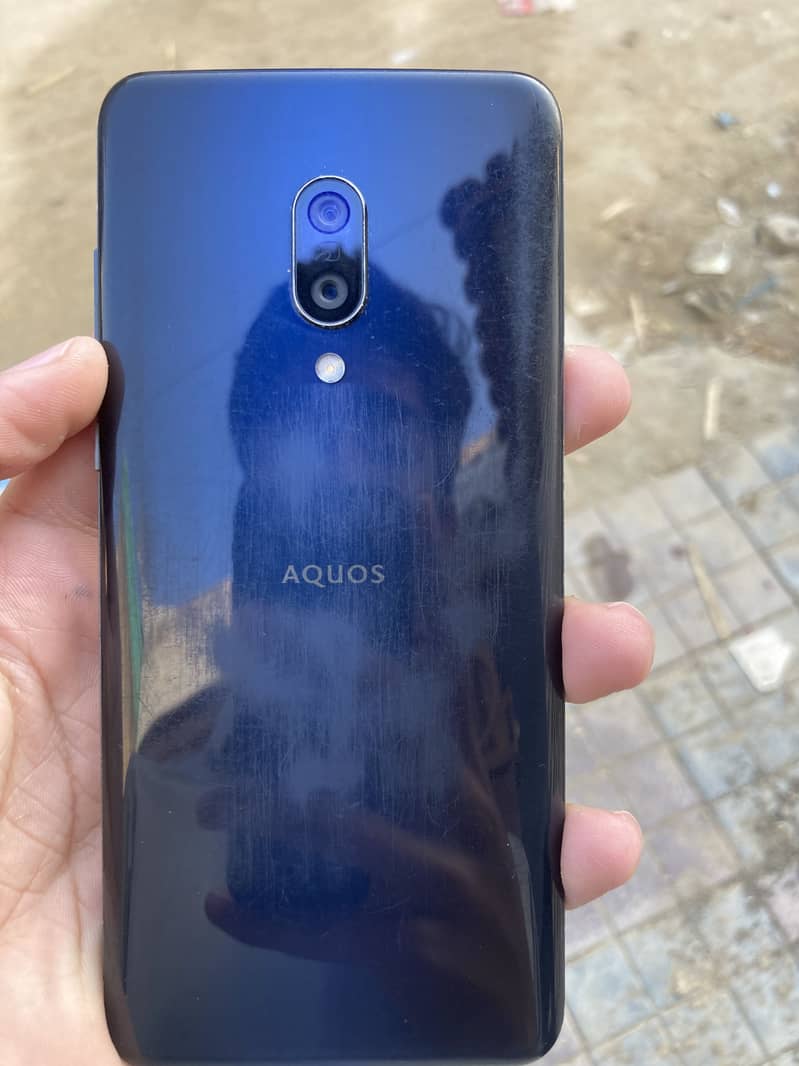 Sharp Aquos Zero 2 8