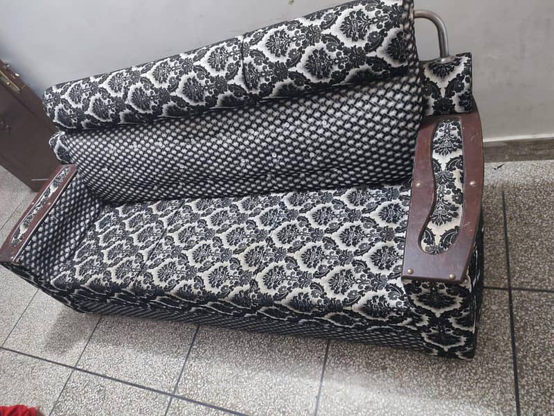 Sofa set 3 seater + 2 single 0