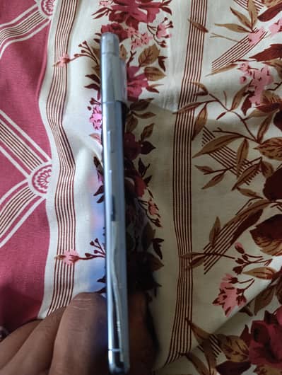 Google Pixel 8 Pro touch and back damage