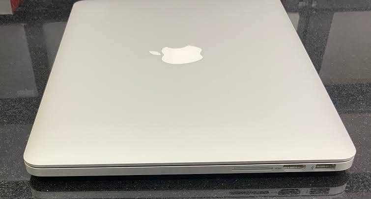 macbook pro 2011 with charger available PLEASE READ DESCRIPTION 0
