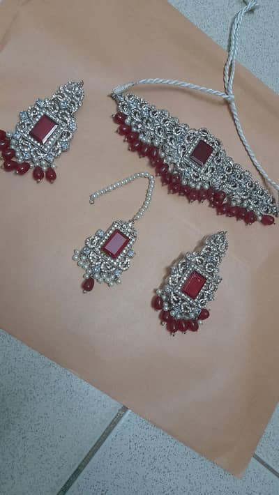 elegant silver choker set