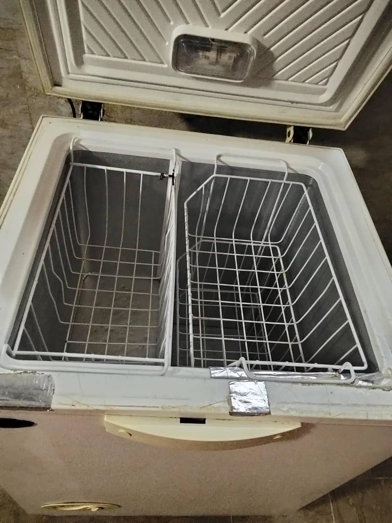 waves 8 cft deep freezer - Freezers - 1108409788