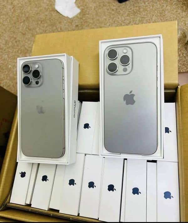 i Phone 8plus, 11,12,13,14,15 pro max on instalment Whatsap 3062623924 3