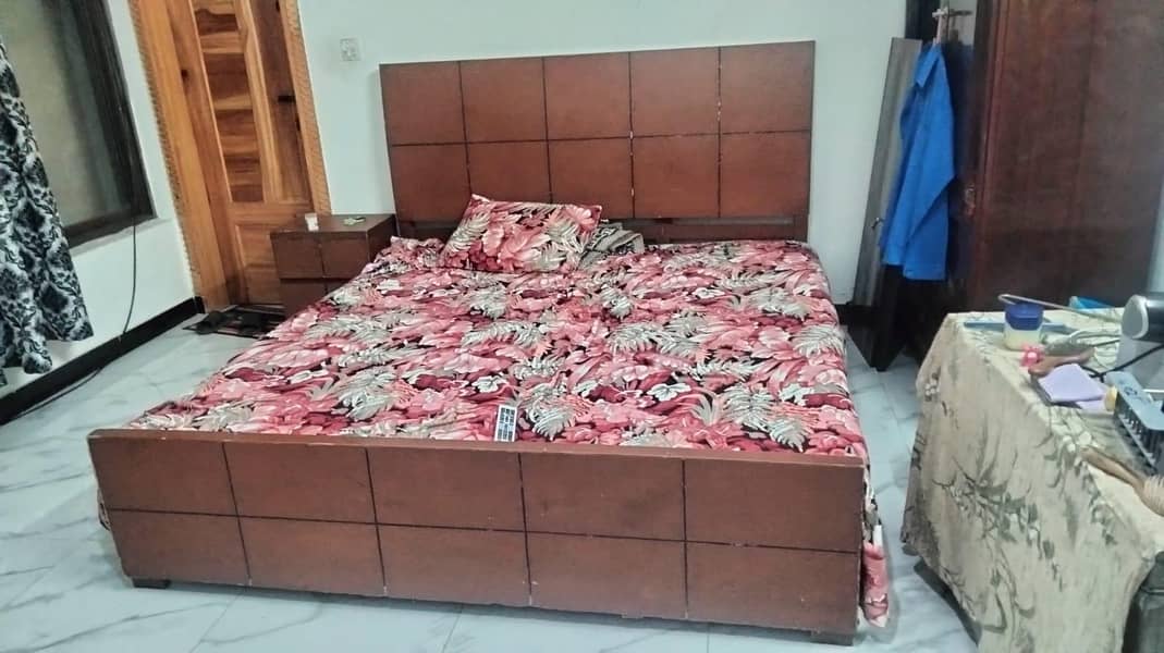 ڈبل بیڈ سائڈ ٹیبل 0