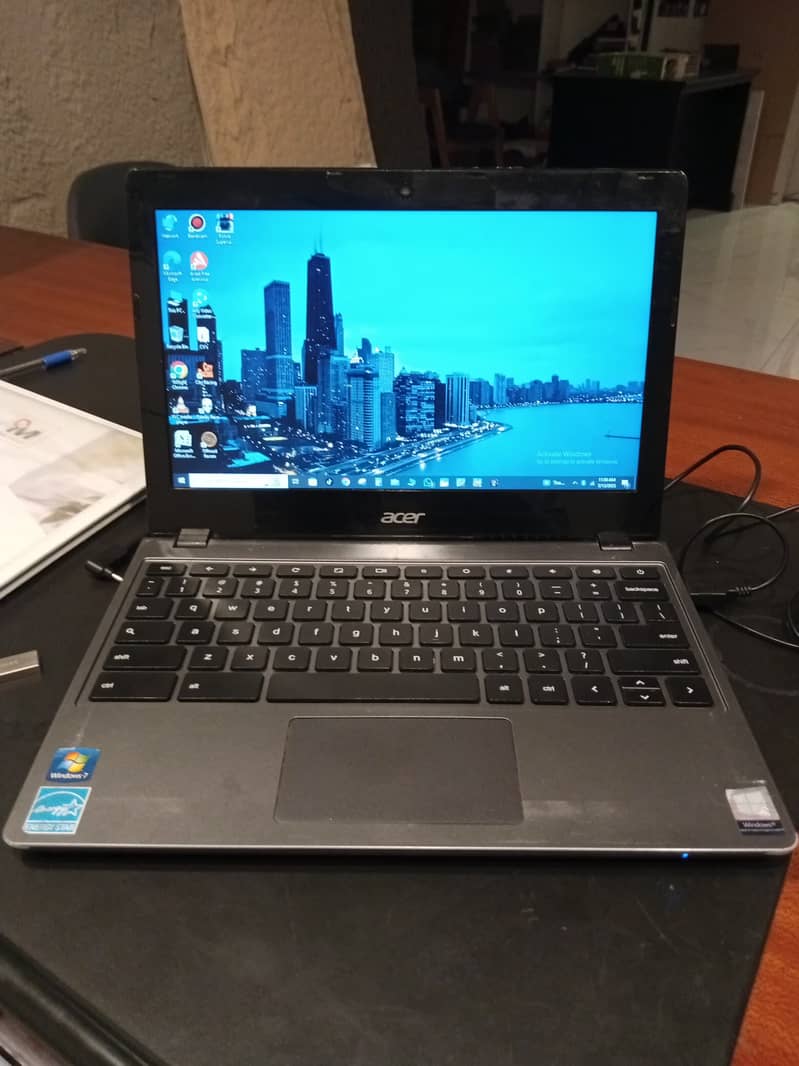 Acer chromebook c720 (equal to core i5 3rd gen) read description 3