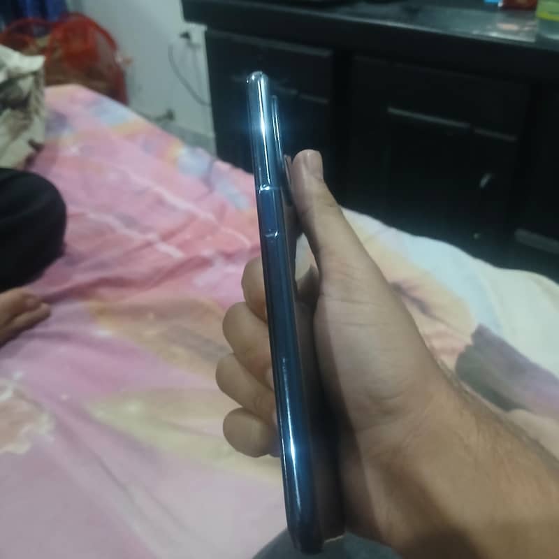 One plus nord n200 5G ( non pta ) 2