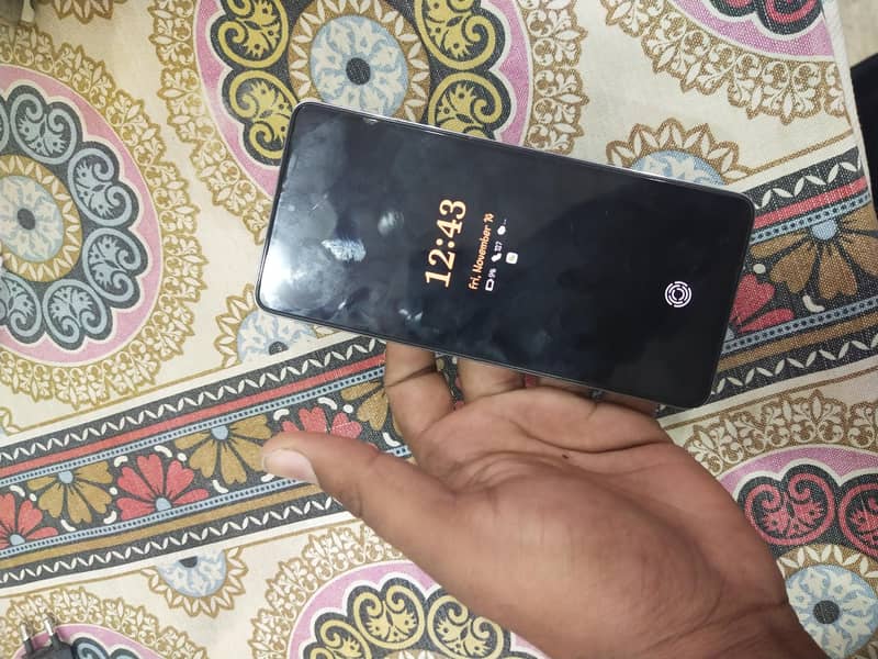 Tecno camon 20 with box charger 7