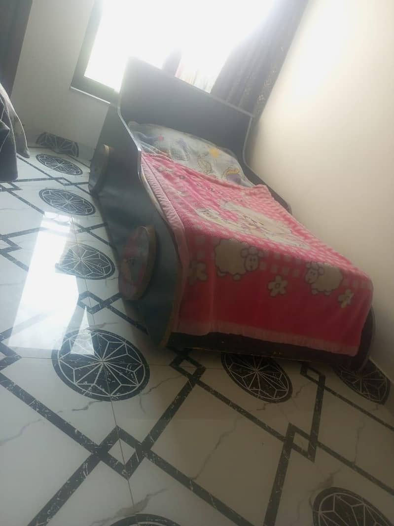 Single Bed Good condition 0