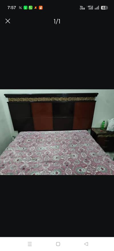 bed new king size  dressing table and sides table