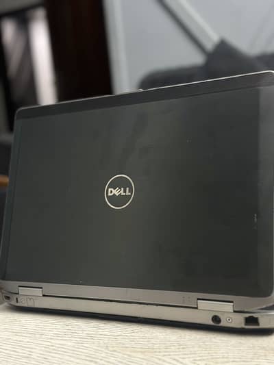 Dell i-5 4GB RAM/128 SSD