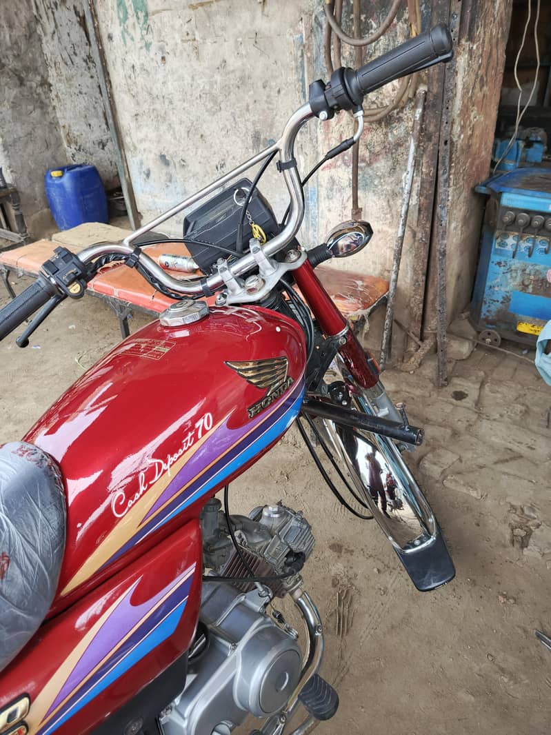 honda cd70 old model 2007. totally genuine 3