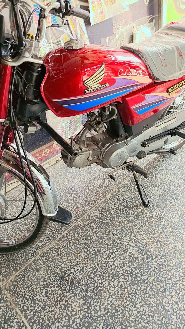 honda cd70 old model 2007. totally genuine 4
