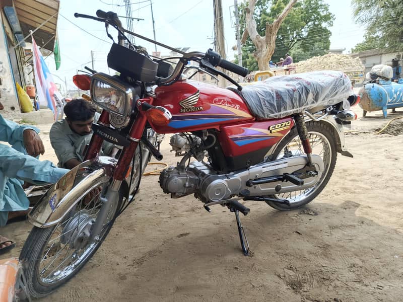 honda cd70 old model 2007. totally genuine 7