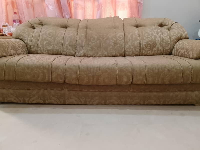 5 sofas 1