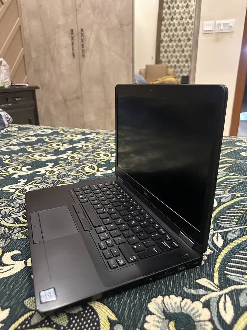 Dell latitude E5470/ Core i5 6th gen 4