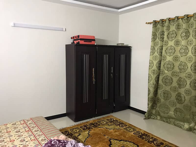 4 Bed Dd Corner Upper Portion For Rent North Nazimabad Block C 10