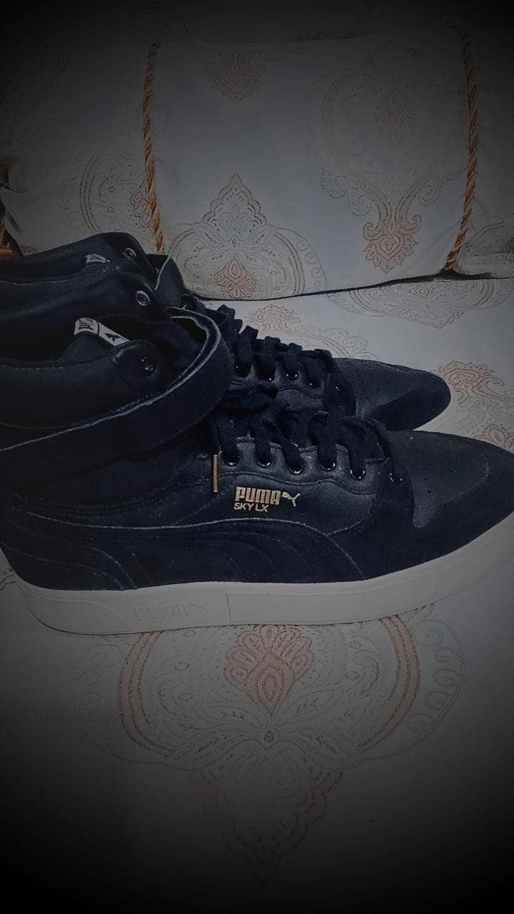 High top sneackers in best condition 0