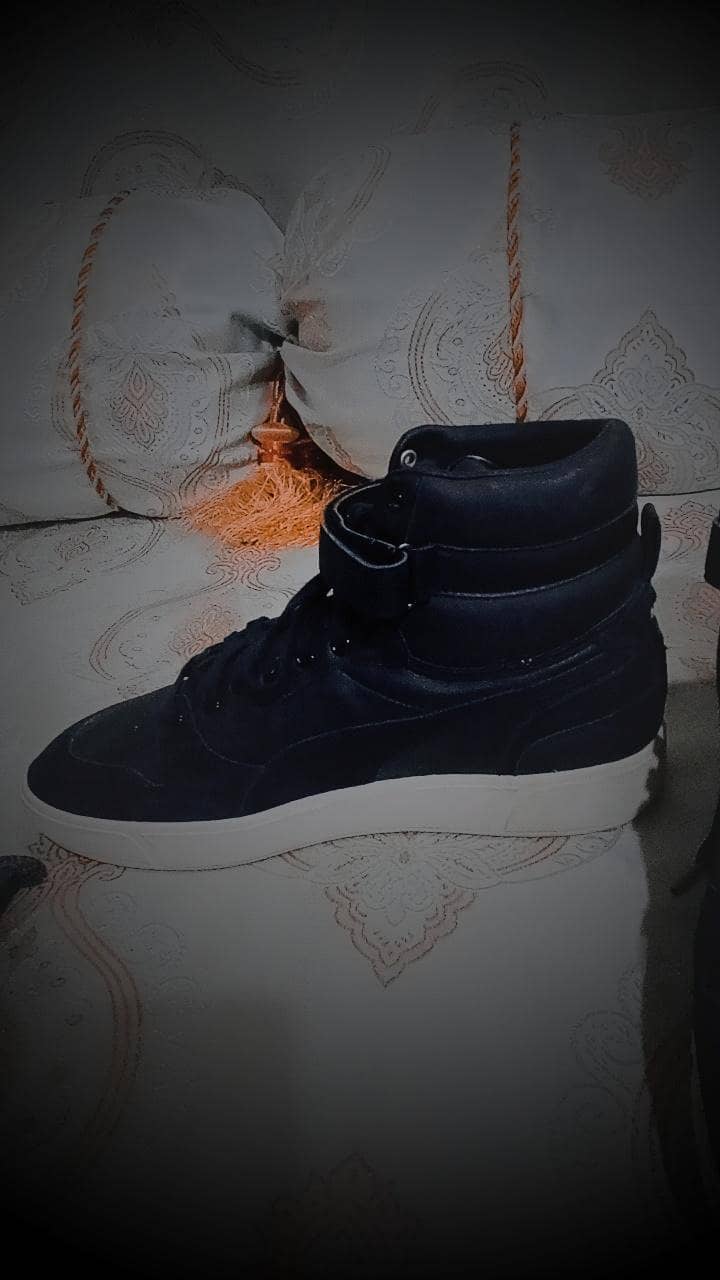 High top sneackers in best condition 2