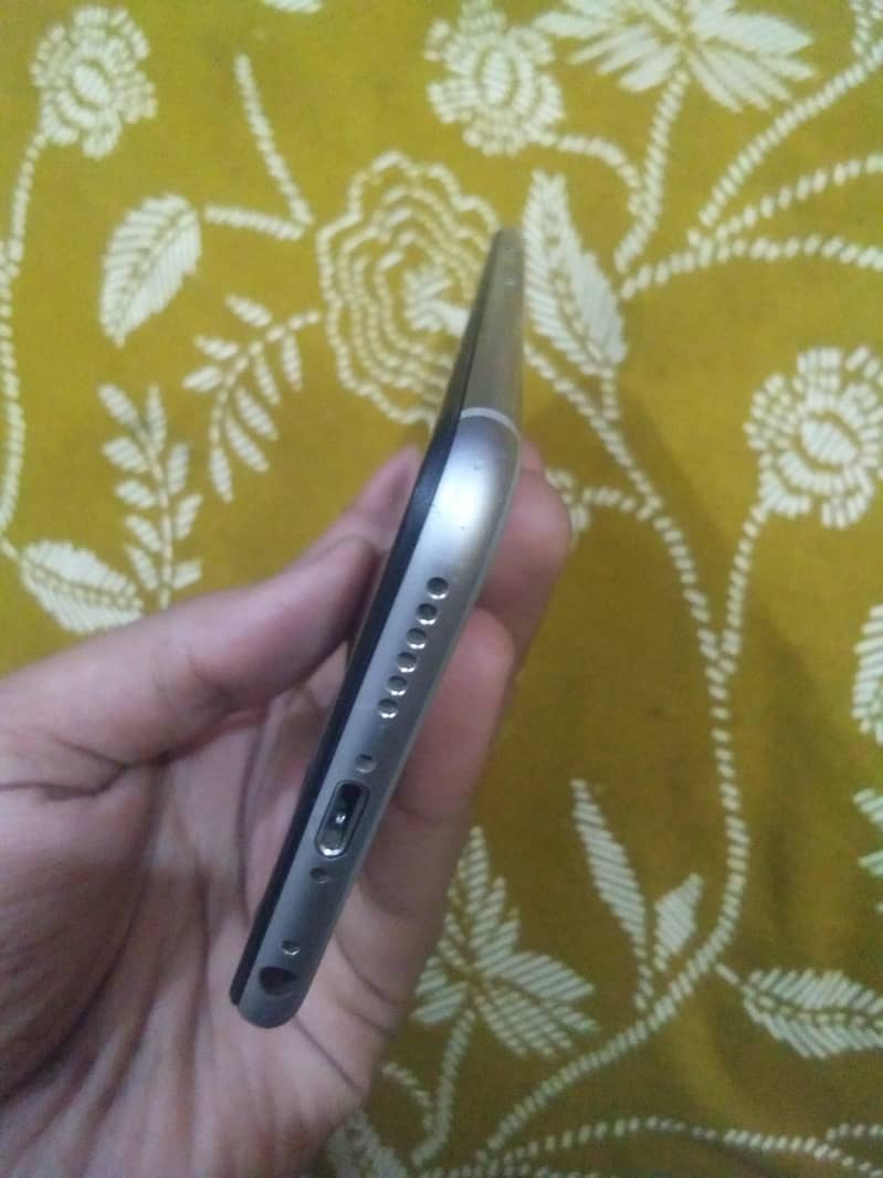 Apple iPhone 6 2
