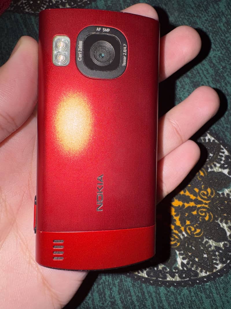 Nokia 6700 Slide 1
