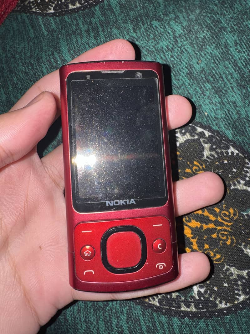 Nokia 6700 Slide 2