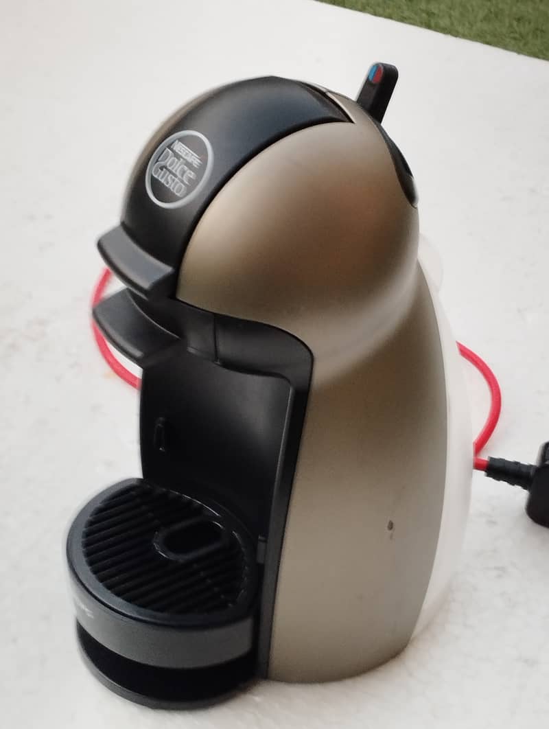 Delonghi Coffee machine 13