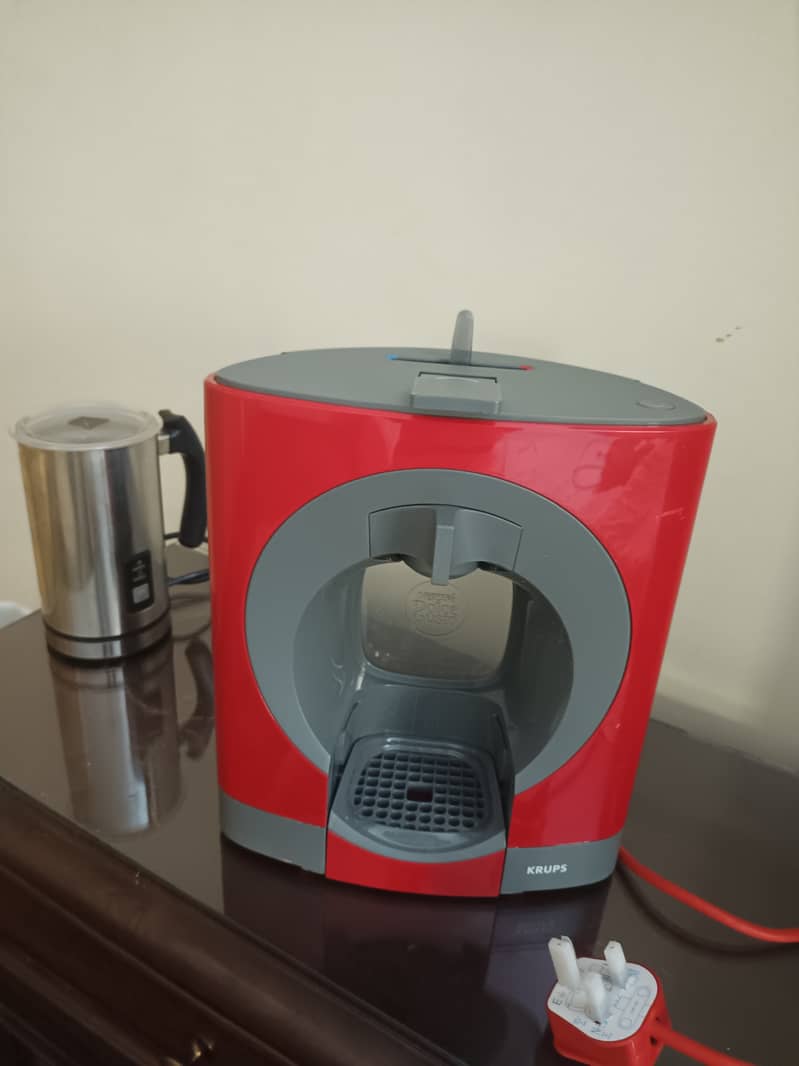 Delonghi Coffee machine 6