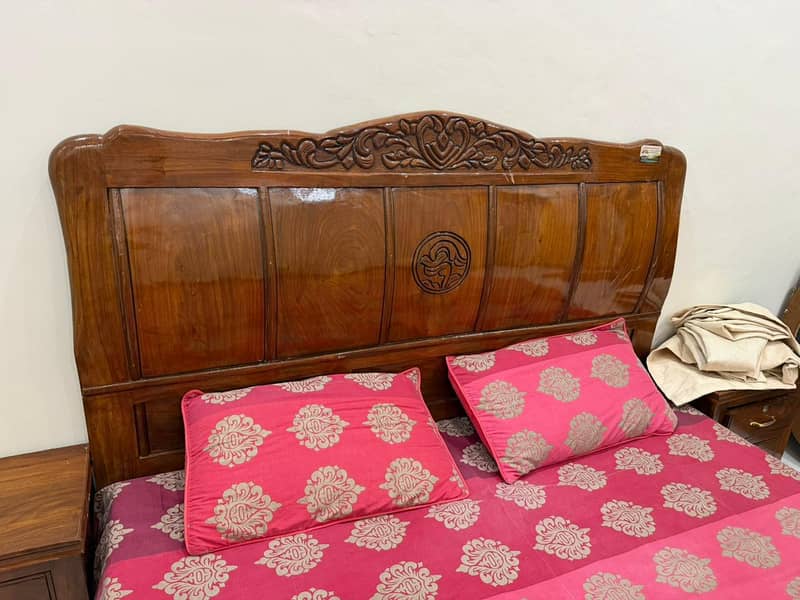 solid wood bed set 0