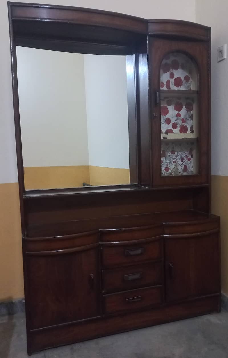 dressing table 0