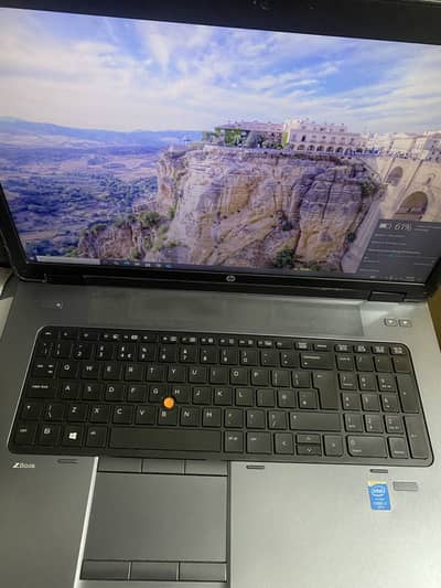 HP zbook 17 i7 4th 4gb nvidia