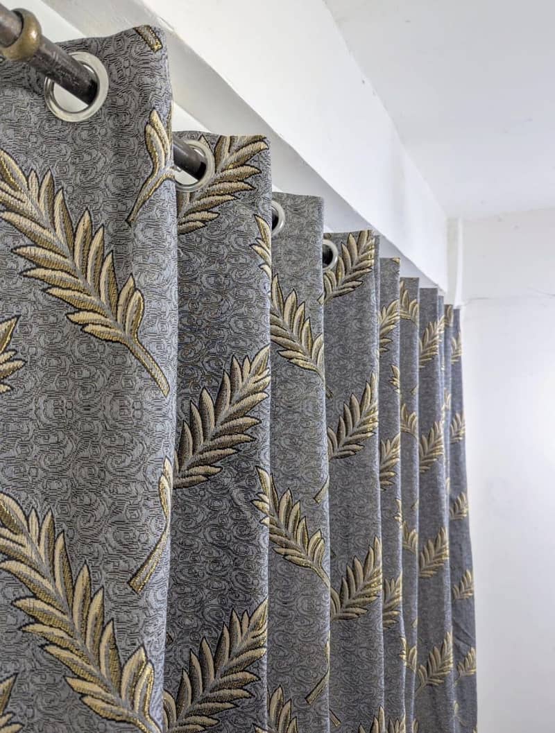 Curtains /Parday available 15