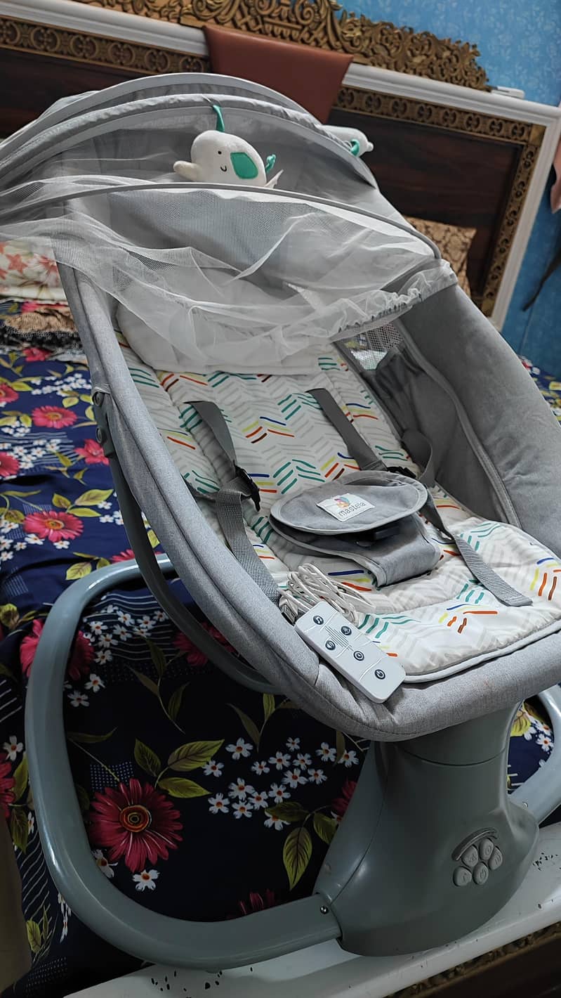 Electric Swing Cot 3