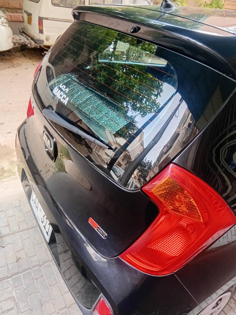 Kia Picanto Automatic 3