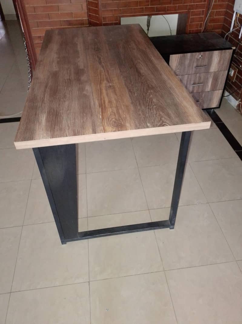 Executive table imported high quality 3