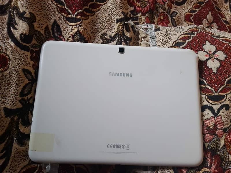 Samsung tablet e531. condition 10/10 3