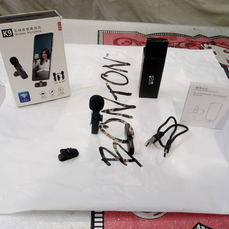 Wireless Microphone/ Wireless Mic 1