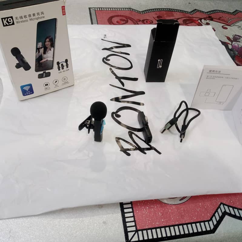 Wireless Microphone/ Wireless Mic 2