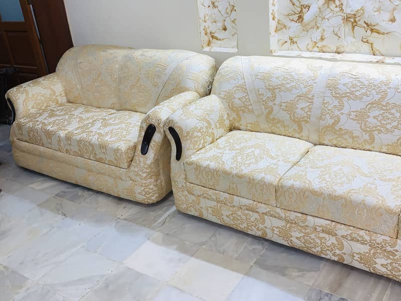 Sofa set 0
