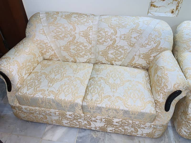 Sofa set 10