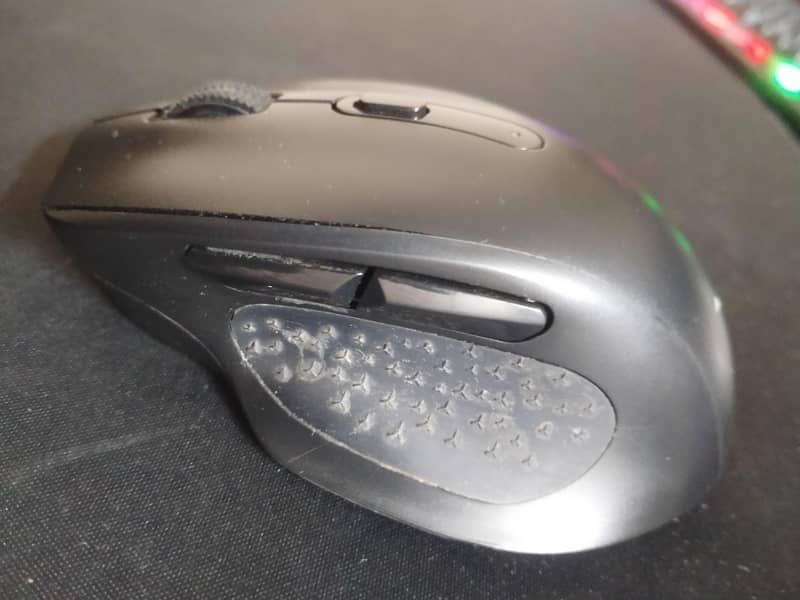 6 Button Bluetooth mouse 3