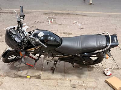 Yamaha YBR 125
