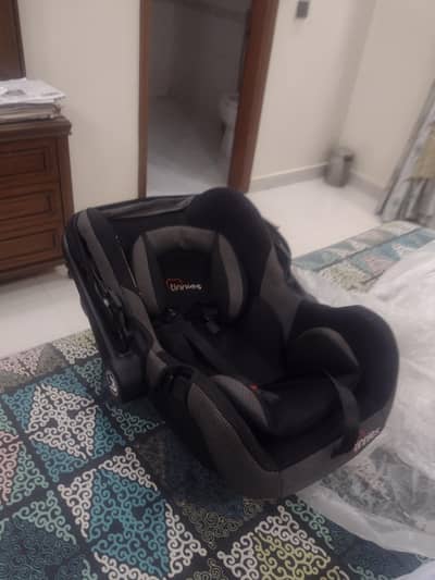 Tinnies baby carrier