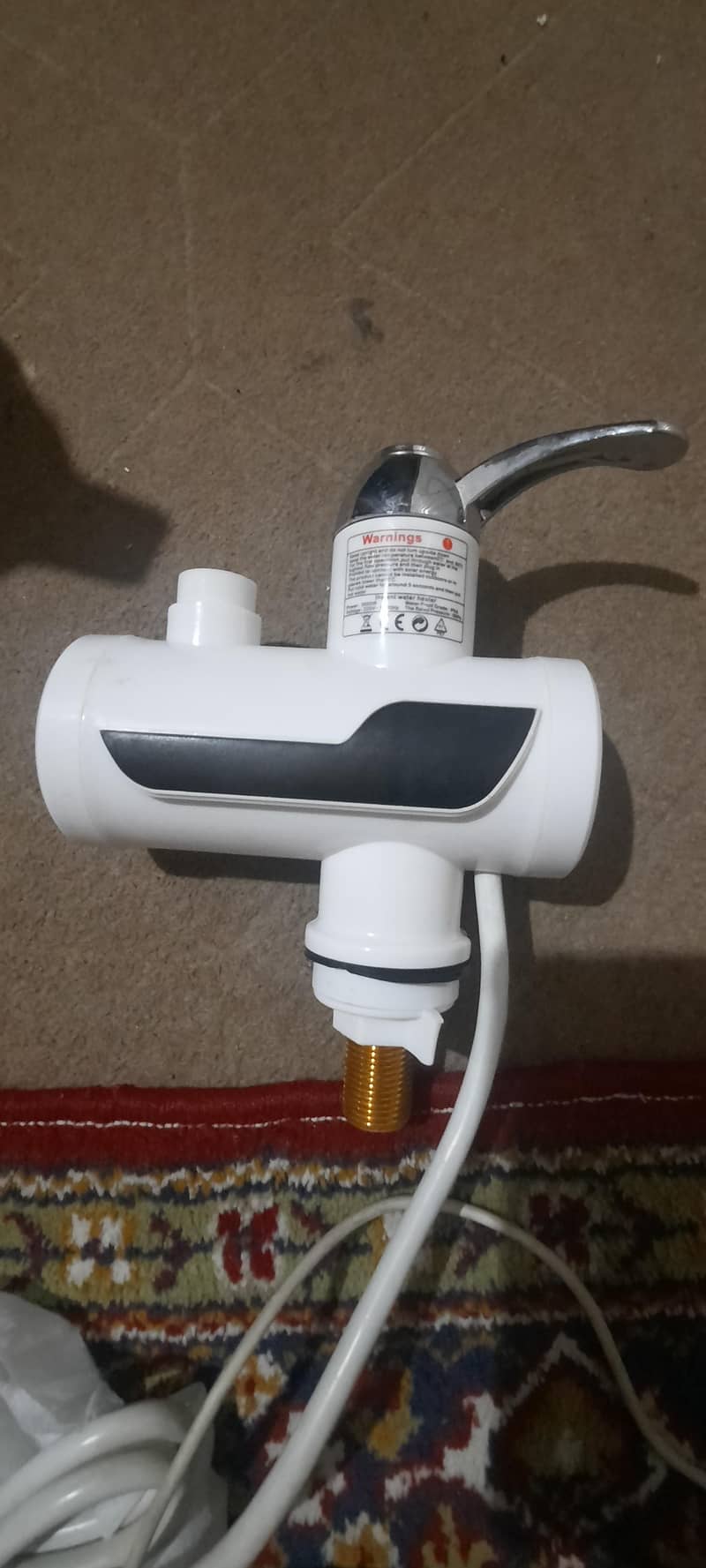 الیکٹرک گیزر سردی میں ٹھنڈے پانی سے بیمار ہونےسے بچیں 1