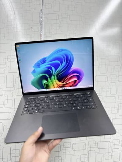 Surface laptop 7  15'"