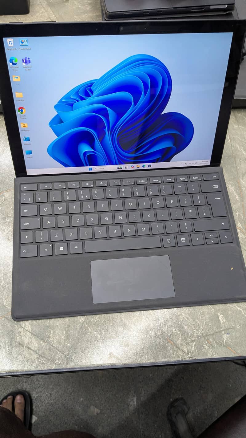 Microsoft Surface Pro 7+ 3